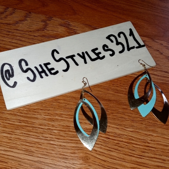 Wear Anywhere Turquoise Bangels - Picture 1 of 2